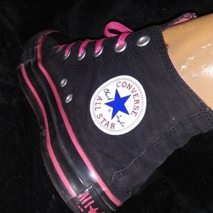 Converse Black/Hot Pink Women's Size 5